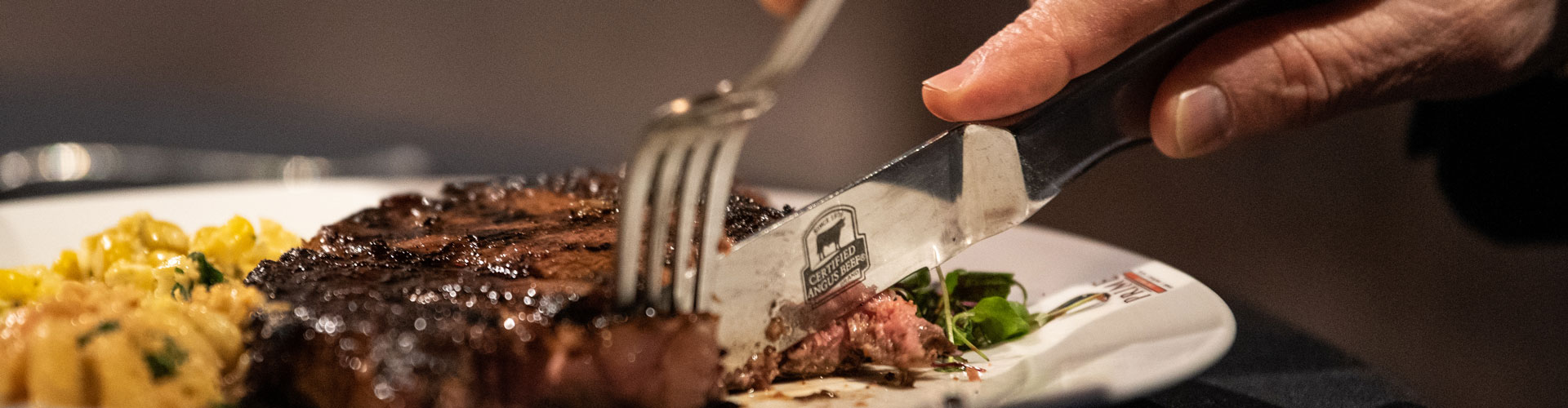 2021_PrimeCincinnati_ANB-1415-header cutting steak