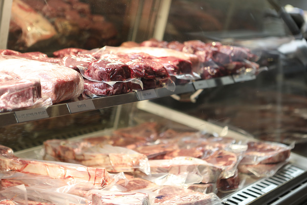 2019_feature_dry-aging-consumer_2018_04_lc_Hendee_0552