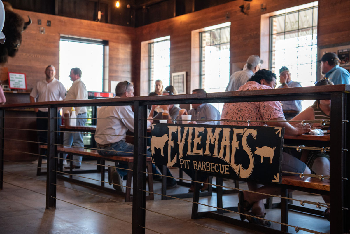 Evie-Maes-BBQ-TX-5058 Evie Mae's BBQ restaurant seating